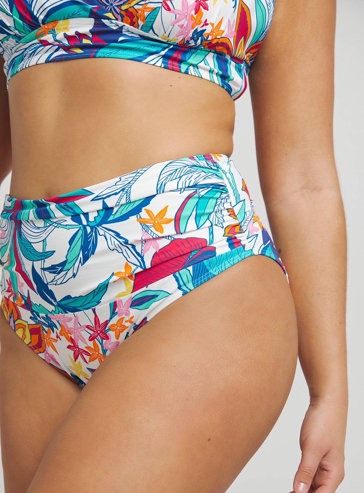 SIMPLY BE Magisculpt Lose Up To An Inch Bikini Brief 22 - Image 3